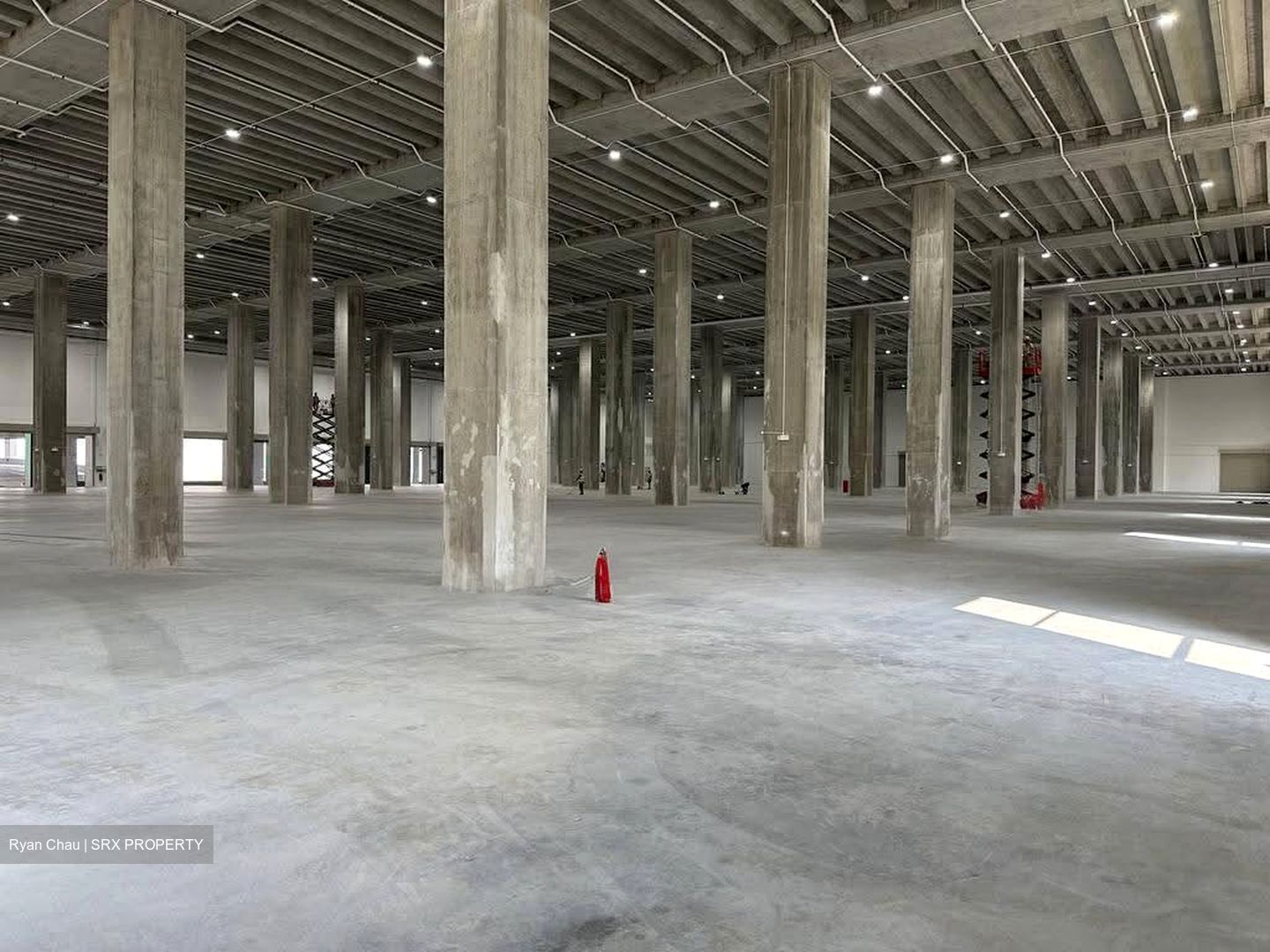 Tuas South Street 1 (D22), Warehouse #627445711